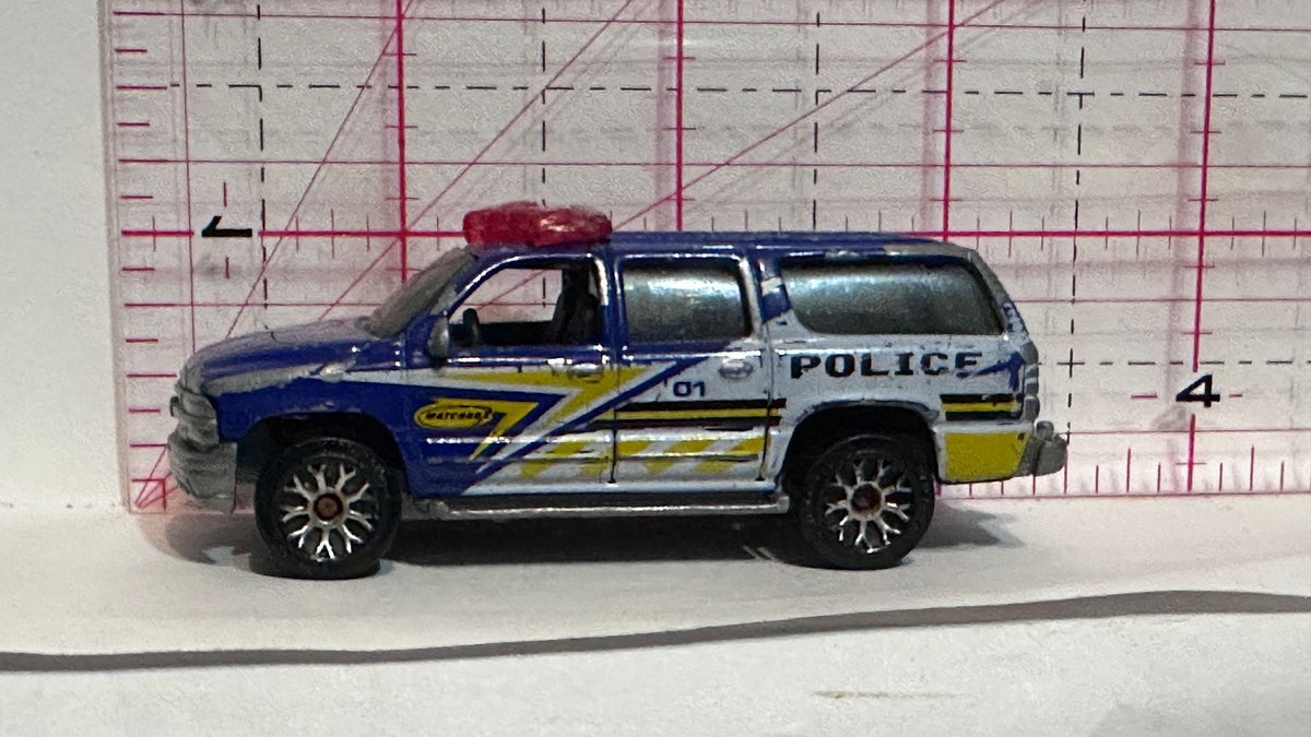 Blue Police 2000 Chevrolet Suburban 1/76 ©1999 Matchbox Diecast