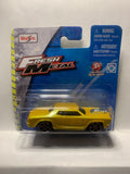 Yellow Rosewood Coupe Fresh Metal 2018 Short Card Maisto Diecast Car