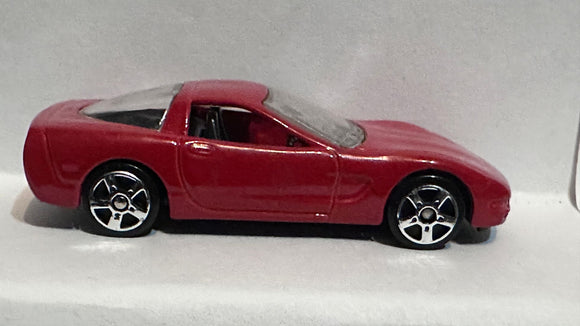 Red '97 Chevrolet Corvtte Maisto Diecast Car