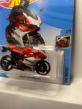 Red Ducati 1199 Panigale HW Moto FYF38 D7C3 2017 Long Card Hot Wheels Diecast Car