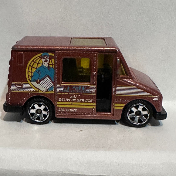 Brown 24 Delivery Service Truck MB998 2015 Matchbox Diecast Car