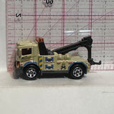 Tan Urban Tow Truck MB937 2013 Matchbox Diecast Car
