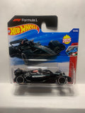 Black Forumla 1 Petronas Mercedes-AMG  Track Aces HYX78 N521 2024 Short Card Hot Wheels Diecast Car
