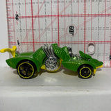 Green Knight Draggin HW City Medieval Rides Hot Wheels Diecast Car