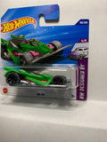 Green RD-06 HW Designed By HYX82 G1 2024 Short Card Hot Wheels Diecast Car