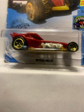 Red Ratical Racer Street Beasts GHD40 D7C5 2018 Long Card Hot Wheels Diecast Car