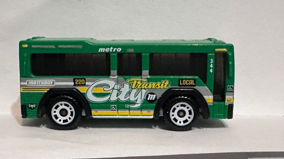 Green City Transit Bus CJK17 MB992 ©2004 Matchbox Diecast Car