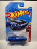 Blue Nissan Fairlady Z Nissan FYF05 D7C3 2017 Long Card Hot Wheels Diecast Car