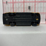Gold 2001 Chevrolet Suburban Maisto Diecast Car
