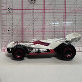 White Blade Raider DHN94 2015 Hot Wheels Diecast Car