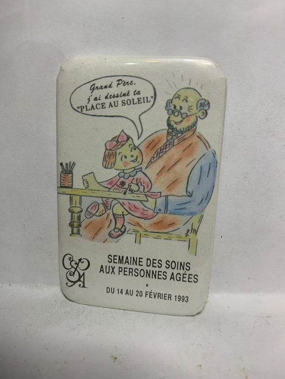 Semaine Des Soins aux Personnes Agees 1993  Button Pinback