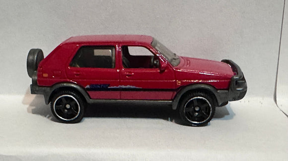 Red '90 Volkswagen Golf MB1038 2018 Matchbox Diecast Car