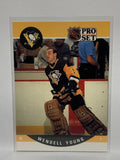 # 512 Wendell Young  Pittsburgh Penguins 90-91 Pro Set Baseball Cards