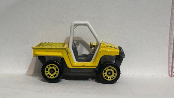 Yellow Four X Force MB1019 ©2015 Matchbox Diecast Car
