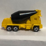 Yellow Oshkosh Cement Mixer 1991 Hot Wheels Diecast Car