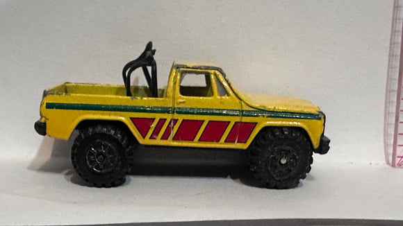 Yellow Chevy Pick Up Truck #8550 Welly Diecast Car