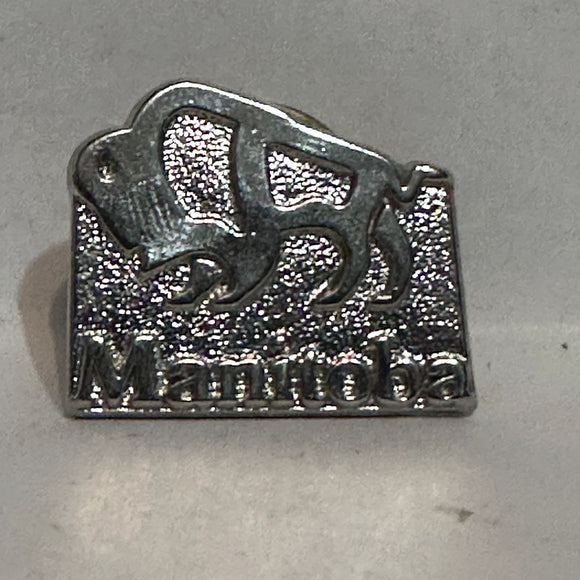 Manitoba Bison Logo  Lapel Pin