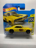 Yellow Ausley's Chevelle 40 Years '67 Chevelle SS 396 HW Speed Graphics GTC34 M521 G1 2018 Short Card Hot Wheels Diecast Car