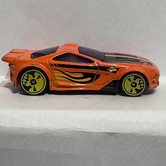 Orange Scorcher R0920 2009 Hot Wheels Diecast Car