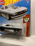 White '68 Copo Camaro Muscle Mania FYD06 D7C4 2018 Long Card Hot Wheels Diecast Car