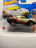 White Terra Tracktyl HW Track Champs JBB23 N521 2024 Short Card Hot Wheels Diecast Car