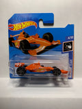 Orange Indy 500 Oval Hw Race Team GTB94 M521 2018 Short Card Hot Wheels Diecast Car
