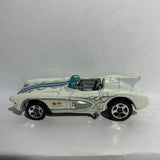 White Corvette SR2 Treasure Hunt Hot Wheels Diecast Car