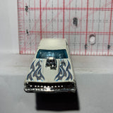 White Flames '64 Chevelle SS Chevy HW Workshop Muscle Mania Hot Wheels Diecast Car