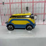 Yellow Minion Dave DXT17 Despicable Me 3 Hot Wheels Diecast Car