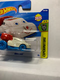 White Quick Chat Experomotors HYW45 N521 G1 2025 Short Card Hot Wheels Diecast Car