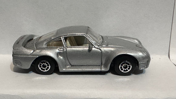 Silver Porsche 959 Maisto Diecast Car