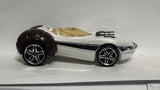 White Princess Leia CLR70 ©2015 Hot Wheels Diecast Car