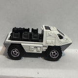 White Armored Response Vehicle 92256 MB 510 2000 Matchbox Diecast Car