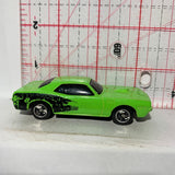 Green Plymouth Hemi Cuda Maisto Diecast Car