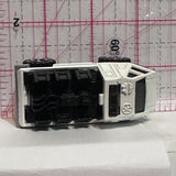 White Armored Response Vehicle 92256 MB 510 2000 Matchbox Diecast Car