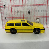 Yellow Volvo 850 Estate GHB52 Factory Fresh Hot Wheels Diecast Car