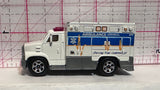 White Ambulance MB679 2005 Matchbox Diecast Car