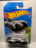 Grey Electro Silhouette HW Exotics GHC31 D7C6 2018 Long Card Hot Wheels Diecast Car