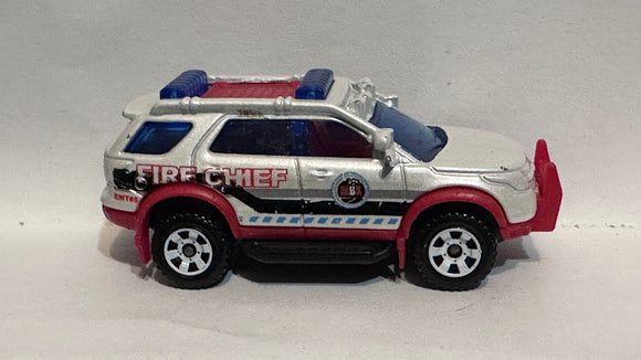 White Fire Chief Ford Explorer 2012 Matchbox Diecast Car