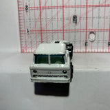 White Cabouer Semi-Truck Yatming Diecast Car