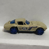White Corvette Grand Sport L9923 Hot Wheels Diecast Car