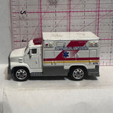 White Ambulance MB679 2005 Matchbox Diecast Car