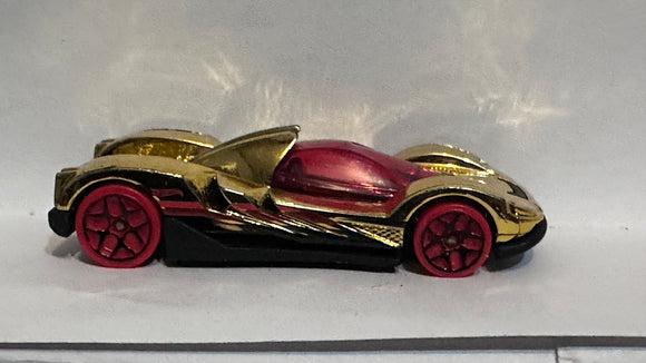 Golden Teegray ©2000 Hot Wheels Diecast Car