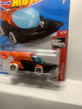 Orange Sky Boat HW Rescue GHC66 D7C6 2018 Long Card Hot Wheels Diecast Car