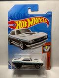 White '68 Copo Camaro Muscle Mania FYD06 D7C4 2018 Long Card Hot Wheels Diecast Car