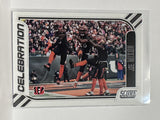 #2 Joe Mixon Celebration Cincinnati Bengals 2023 Score Football Card