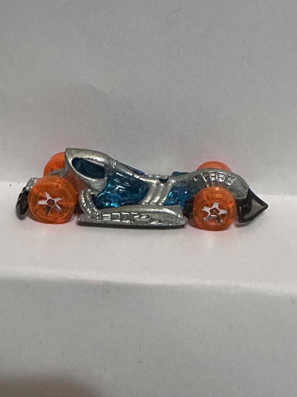 Silver Cloak and Dagger ©2007 Hot Wheels Diecast Car