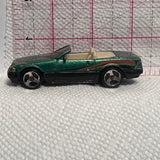 Green Mercedes-Benz Sl-Class ©1989 Hot Wheels Diecast Car