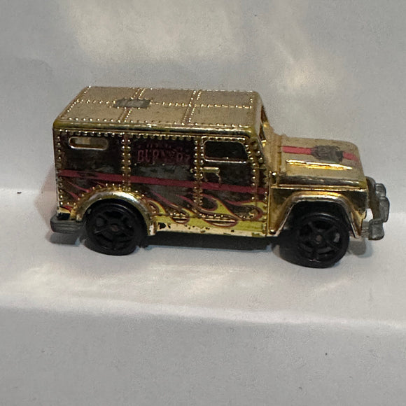 Gold Burnerz Security Armored Truck ©1995 Hot Wheels Diecast Car