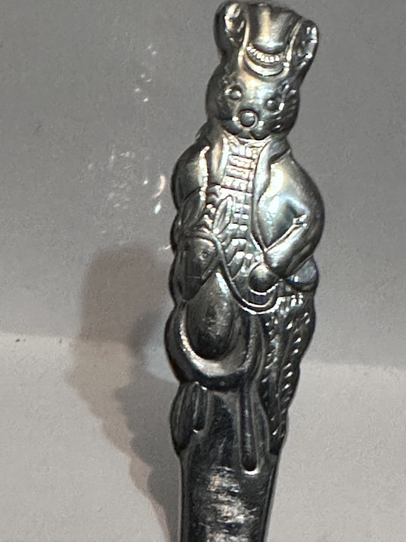 Royal Doulton Bunnykins Arthur Price of England  Souvenir Spoon